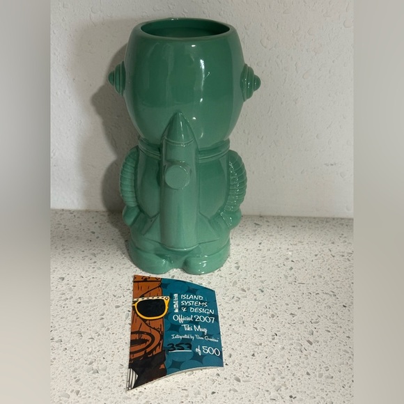 Radar Vic – Tiki Farm – Green Edition 2007 - Picture 4 of 5